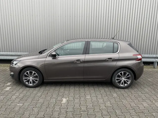Peugeot 308 1.6 THP Blue Lease 2013 Benzine 9