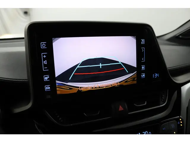 Toyota C-HR 1.8 Hybrid Style 2018 Hybride Benzine 9