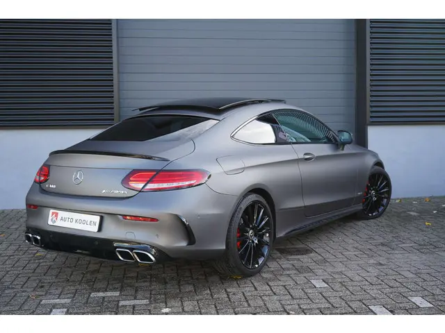 Mercedes-Benz C-Klasse 3