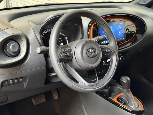 Toyota Aygo X 1.0 VVT-i S-CVT Limited 2022 Benzine 6