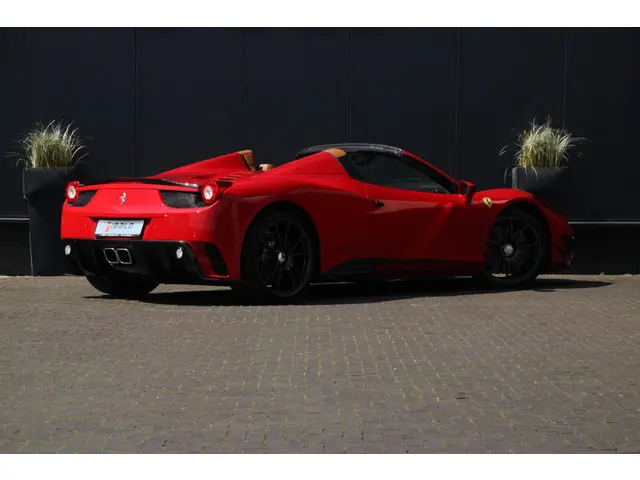 Ferrari 458 4.5 V8 Spider Mansory 2014 Benzine 2