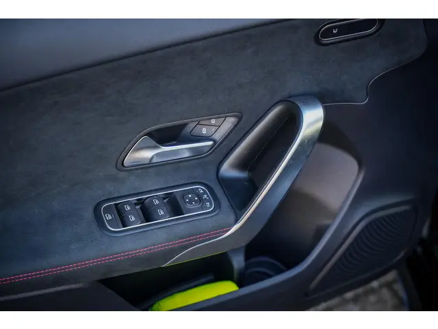 Mercedes-Benz A-Klasse 200 d 2024 Diesel 14