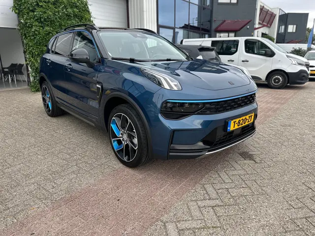 Lynk & Co 01 1.5 2024 Hybride Benzine 3