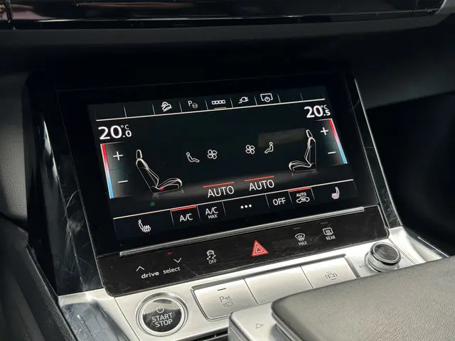 Audi e-tron 55 quattro S edition 2022 Elektrisch 32