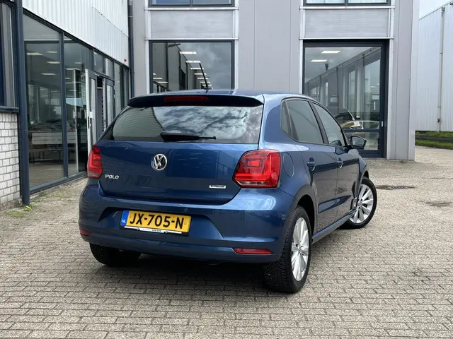 Volkswagen Polo 1.0 Comfortline Edition 2016 Benzine 2
