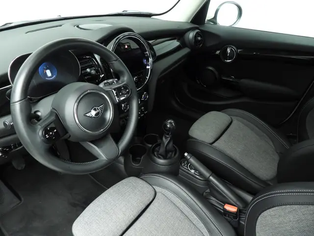MINI 5-Deurs 1.5 One 2021 Benzine 6