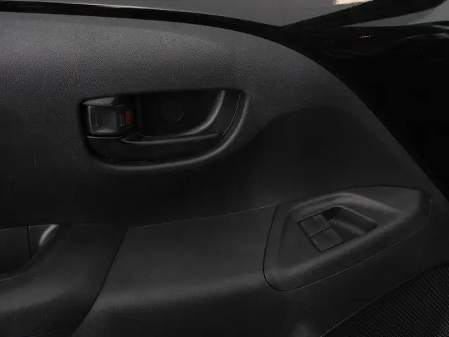 Peugeot 108 1.0 e-VTi Active 2021 Benzine 10