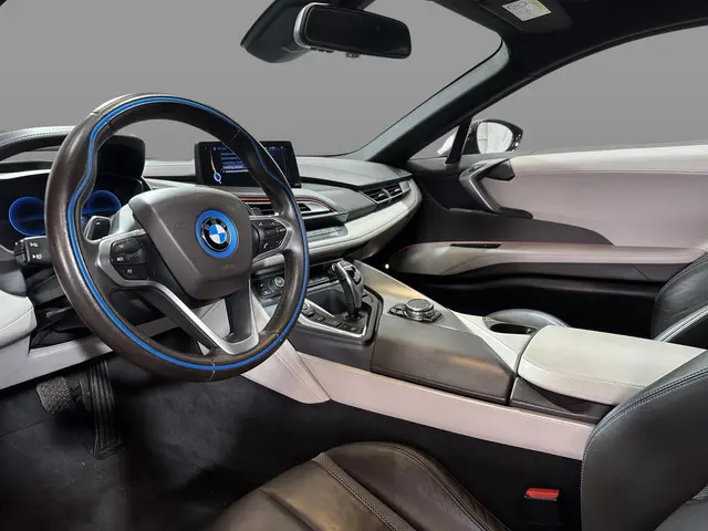 BMW i8 incl BTW Bodykit 2015 Hybride Benzine 40