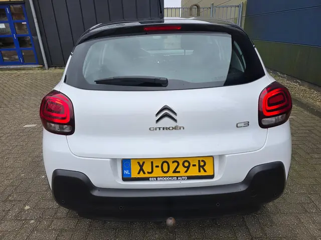 Citroën C3 1.2 PureTech Shine 2018 Benzine 8