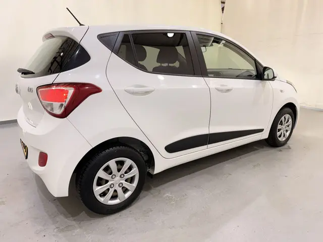 Hyundai i10 I-10 1.0 Go Climate/Navi 2016 Benzine 33
