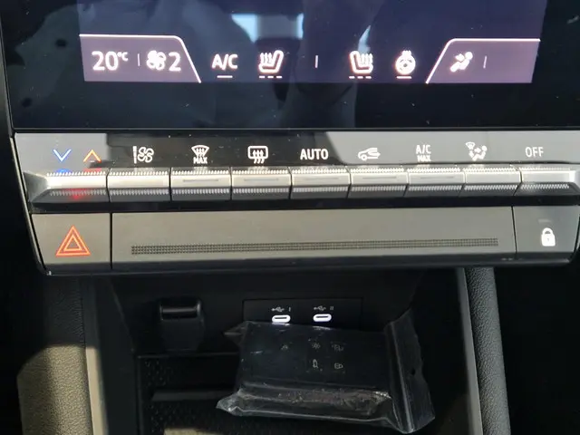 Renault Captur 1.3 mild hybrid 160 techno 2025 Benzine 13