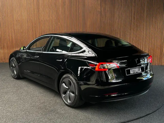 Tesla Model 3 3