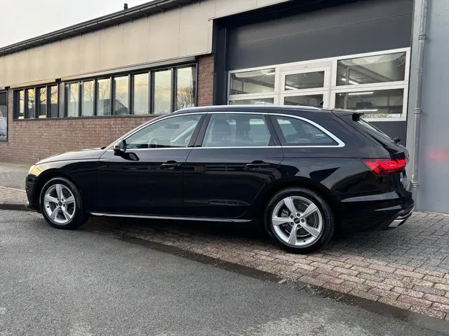 Audi A4 Avant 35 TFSI Advanced Edition 2023 Benzine 9