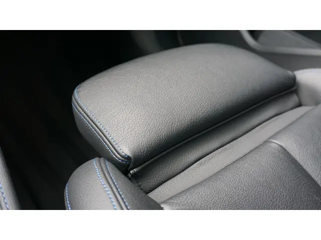 BMW X1 xDrive25e 220pk M-Sport 2021 Hybride Benzine 30