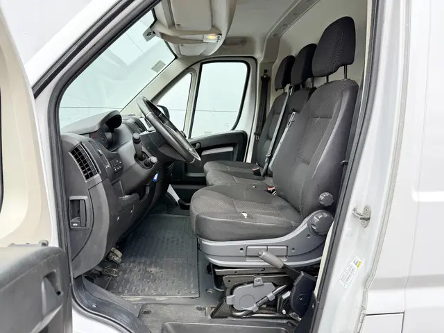 Opel Movano 2.2 HDI 140PK 2023 Diesel 7