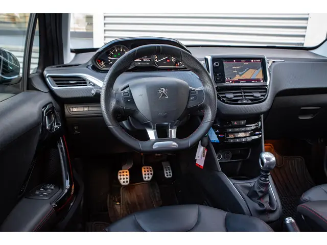 Peugeot 208 1.2 PureTech GT-Line 2018 Benzine 10