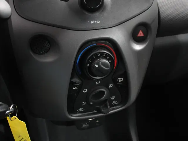 Peugeot 108 1.0 e-VTi Active 2021 Benzine 19