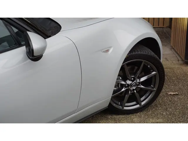 Mazda MX-5 2.0 SkyActiv-G 184PK GT-M 2019 Benzine 52