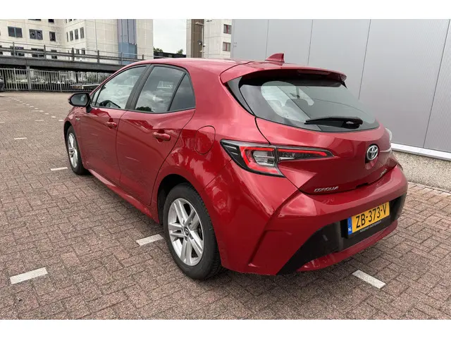 Toyota Corolla 1.8 Hybrid Active 2019 Hybride Benzine 8