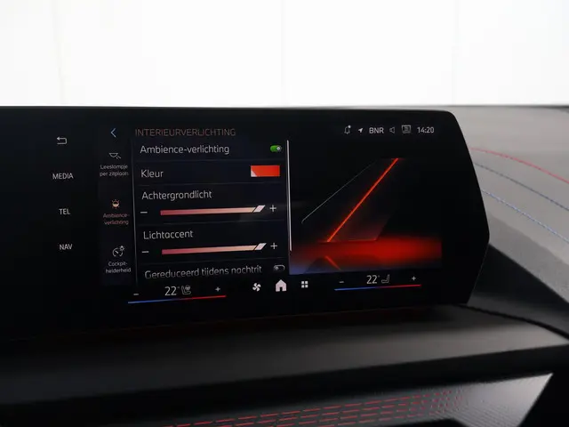 BMW 1 Serie 120 2025 Benzine 26