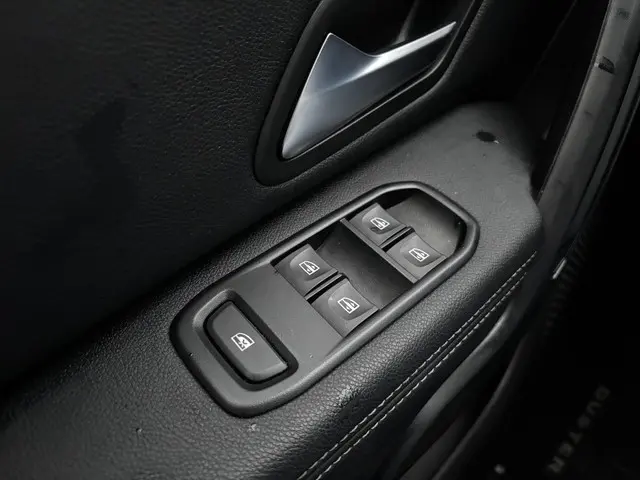 Dacia Duster 1.3 TCe Prestige 2021 Benzine 18