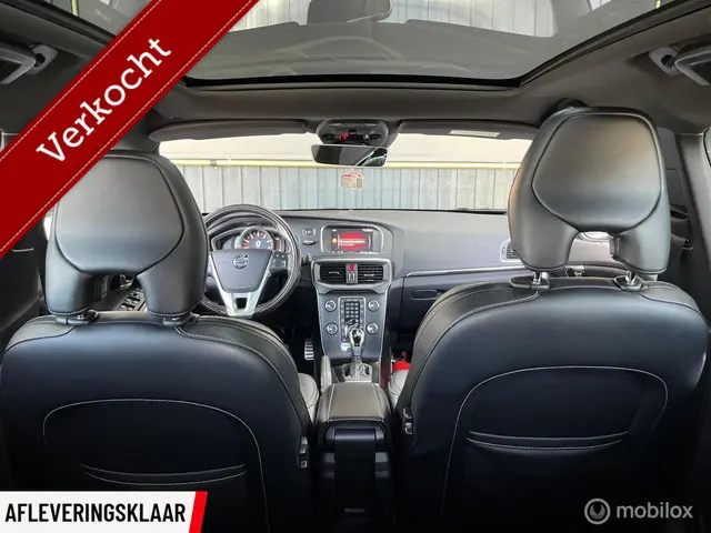 Volvo V40 2.0 T4 R-Design 2017 Benzine 16