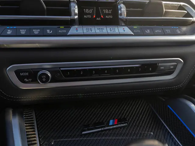 BMW X5 M Competition 2021 Benzine 42