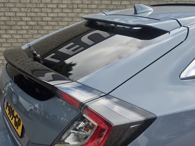 Honda Civic 1.0 i-VTEC Premium Leer/Pano-dak 2018 Benzine 13