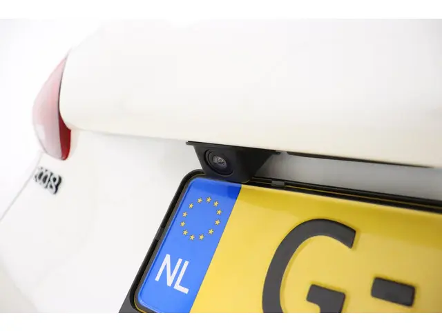 Peugeot 2008 1.2 PureTech Allure 2019 Benzine 15