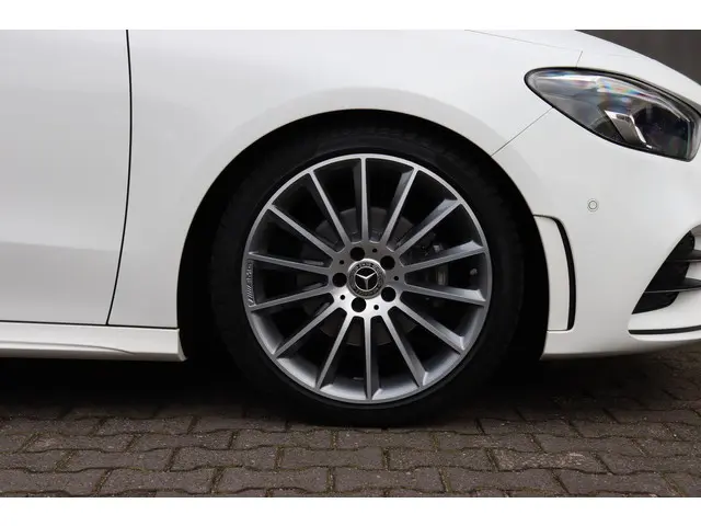 Mercedes-Benz B-Klasse 180 AMG 2019 Benzine 14