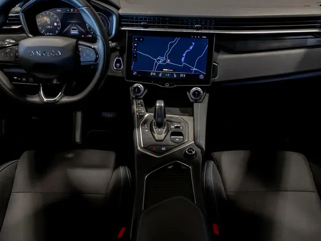 Lynk & Co 01 1.5 / 261pk / Blackstyle 2022 Hybride Benzine 32