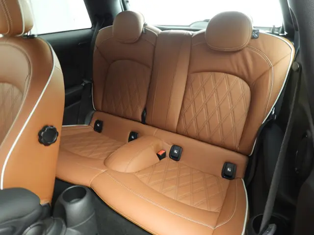MINI 3-Deurs Cooper 2022 Benzine 8