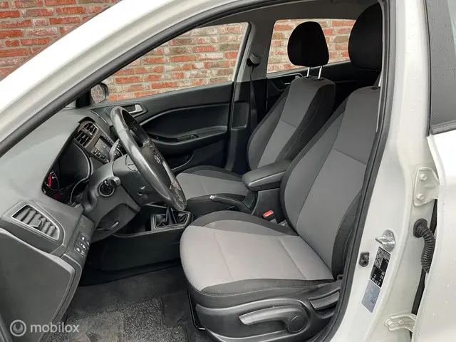 Hyundai i20 1.0 T-GDI Comfort 2019 Benzine 10