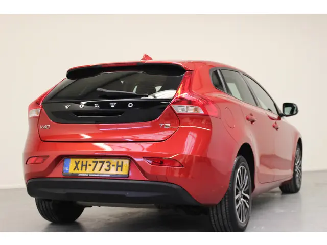 Volvo V40 T2 Polar+ Automaat 2019 Benzine 6