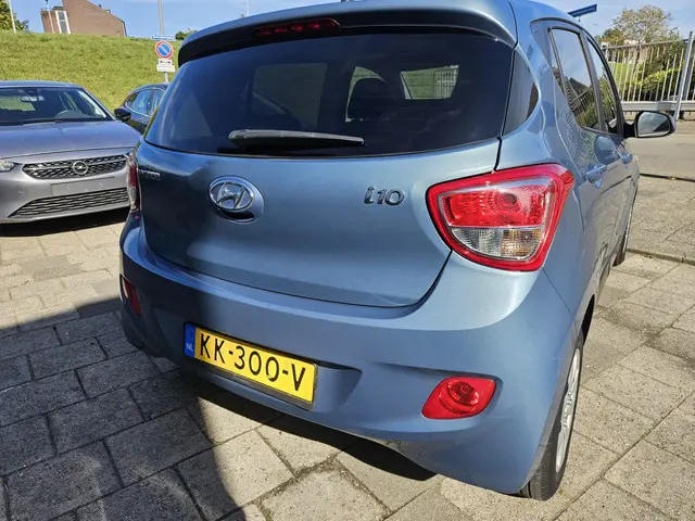 Hyundai i10 1.0i i-Motion Go! 2016 2016 Benzine 6