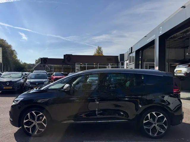 Renault Grand Scénic 1.3 TCe Intens 2023 Benzine 9
