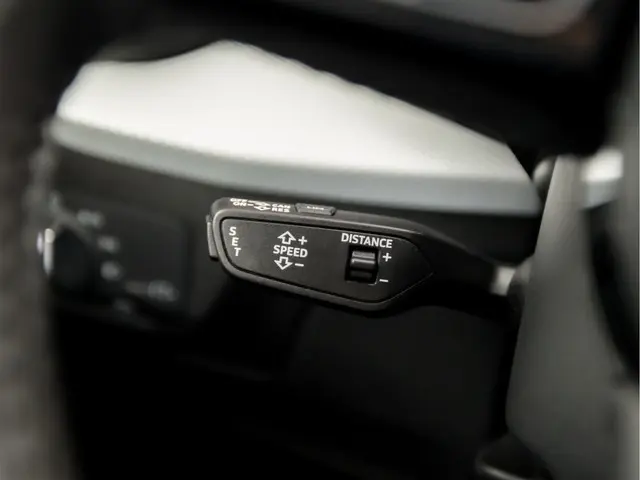 Audi Q2 1.4 TFSI Sport 2018 Benzine 24