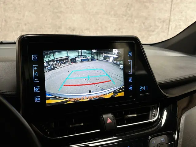 Toyota C-HR 1.8 Hybrid Sport 2019 Hybride Benzine 14