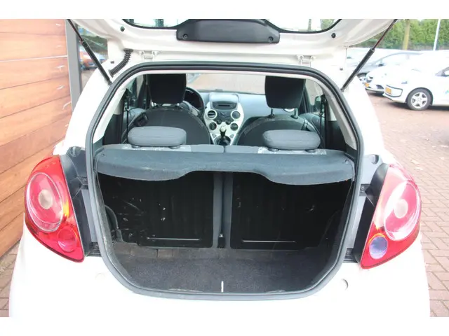 Ford Ka 1.2 Style start/stop 2014 Benzine 11