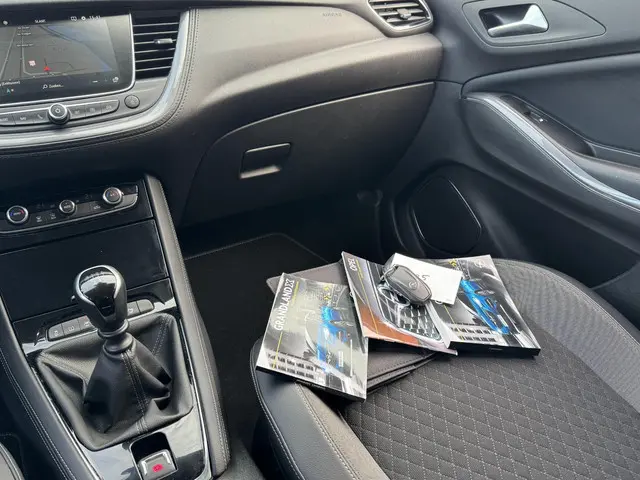 Opel Grandland X 1.2 Turbo Innovation 2019 Benzine 7