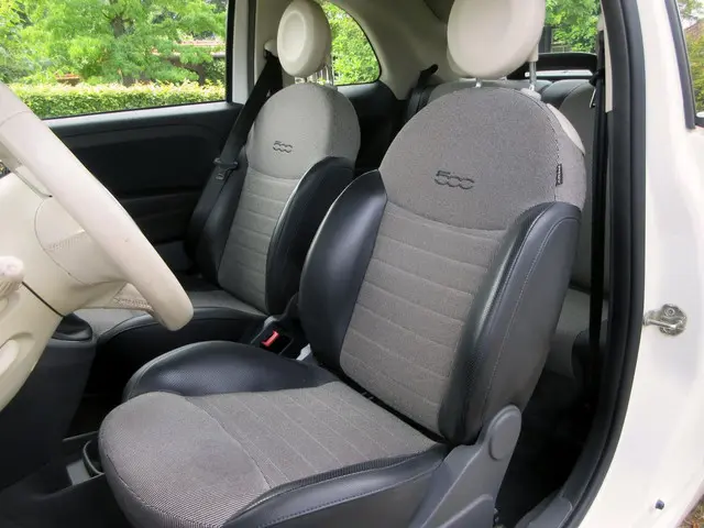 Fiat 500C 0.9 TwinAir Lounge*Ecc*Pdc*16 inch* 2013 Benzine 6