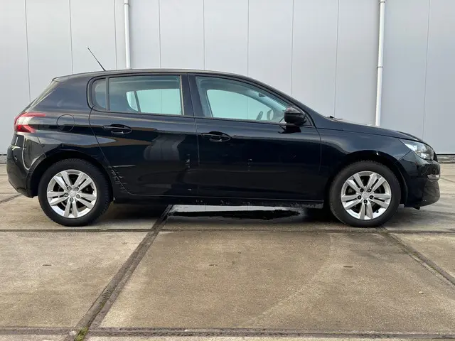 Peugeot 308 1.6 BlueHDi Active 2014 Diesel 6