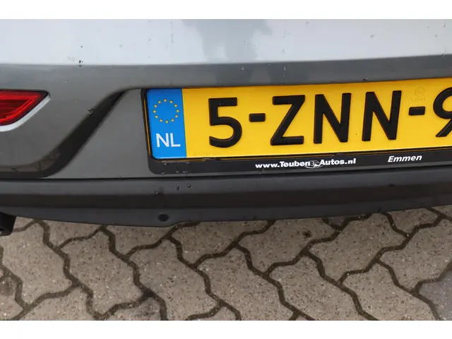 Volvo V40 1.6 T2 Kinetic 2015 Benzine 26