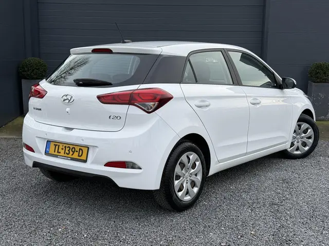 Hyundai i20 1.0 T-GDI Comfort 2018 Benzine 4
