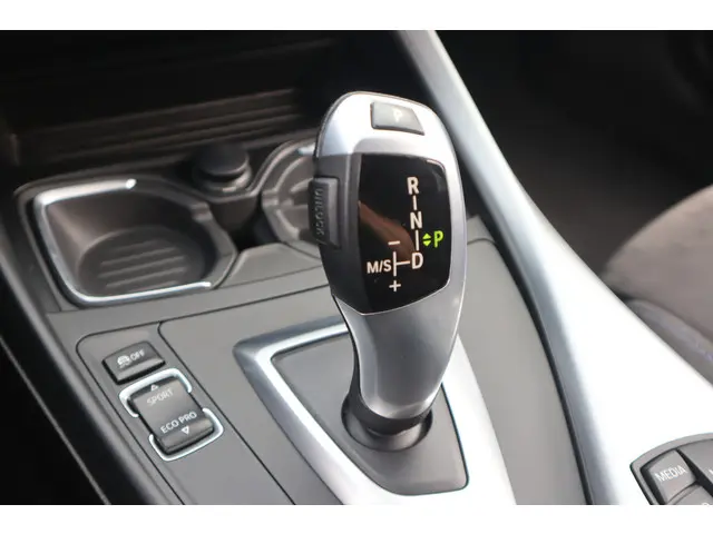 BMW 1 Serie 118i Business+ 2013 Benzine 48