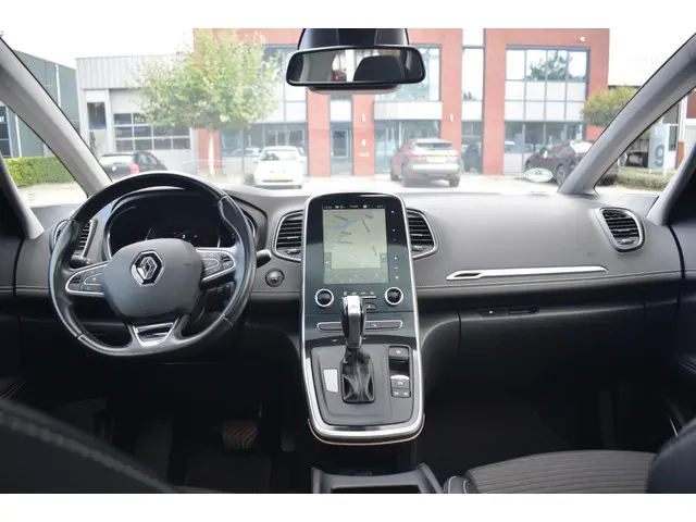 Renault Scénic 1.3 TCe Bose 2019 Benzine 4