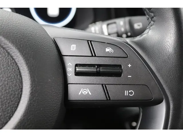 Hyundai i20 1.0 T-GDI 100pk Premium 2022 Benzine 23