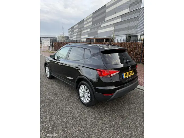SEAT Arona 1.0 TSI Style Business Intense 2019 Benzine 4