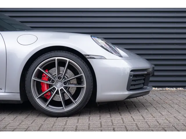 Porsche 911 3.0 Carrera S 2019 Benzine 44