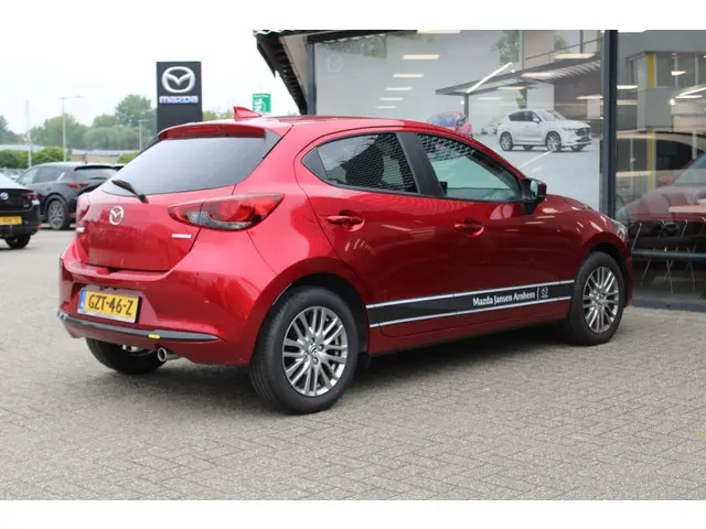 Mazda 2 1.5 e-SkyActiv-G 90 Exclusive-Line 2025 Benzine 6